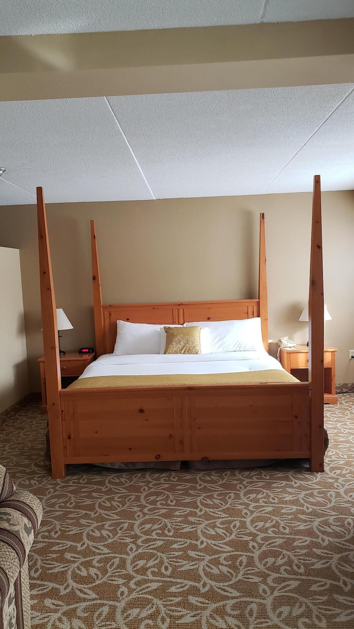Ramada By Wyndham Pinewood Park Resort North Bay Kültér fotó