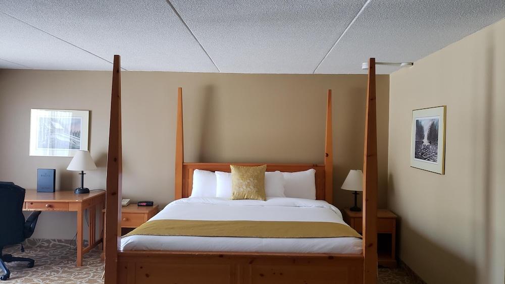 Ramada By Wyndham Pinewood Park Resort North Bay Kültér fotó