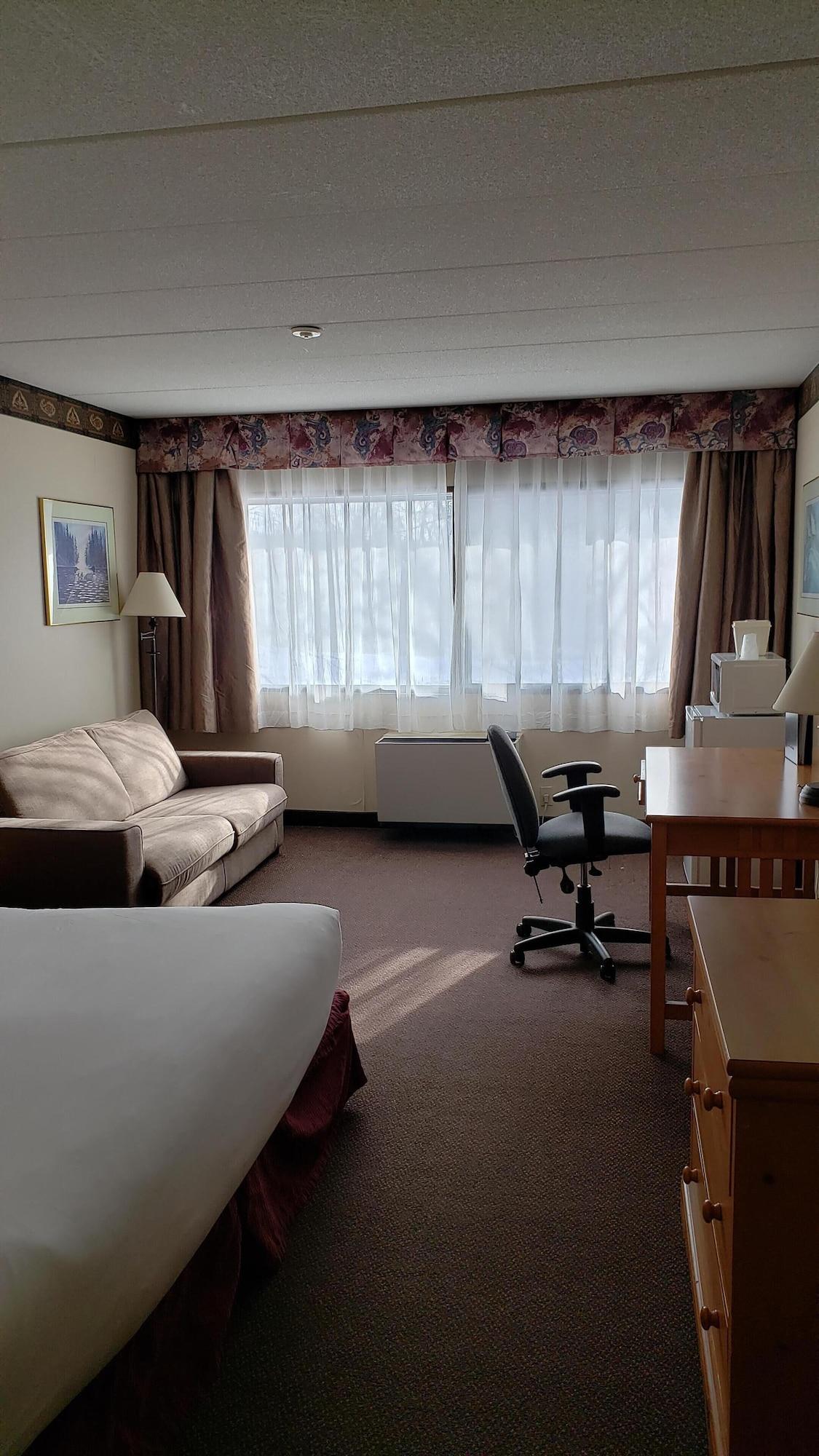 Ramada By Wyndham Pinewood Park Resort North Bay Kültér fotó