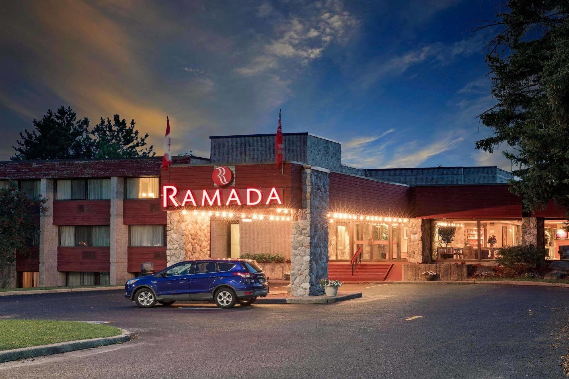 Ramada By Wyndham Pinewood Park Resort North Bay Kültér fotó