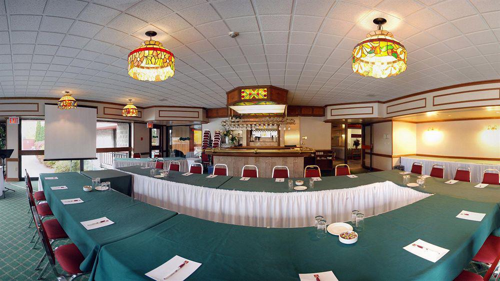 Ramada By Wyndham Pinewood Park Resort North Bay Kültér fotó